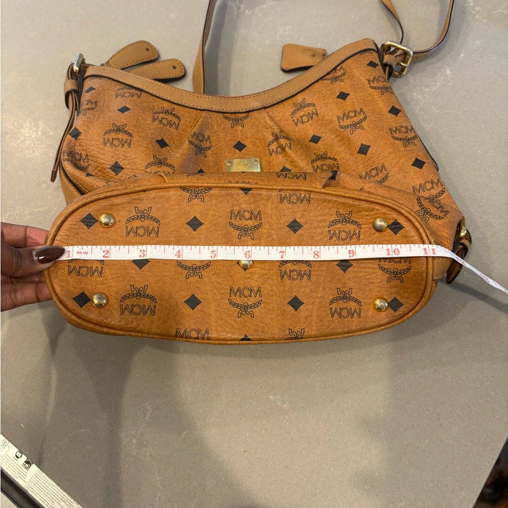 Preloved MCM Cognac hobo bag - Picture 13 of 17